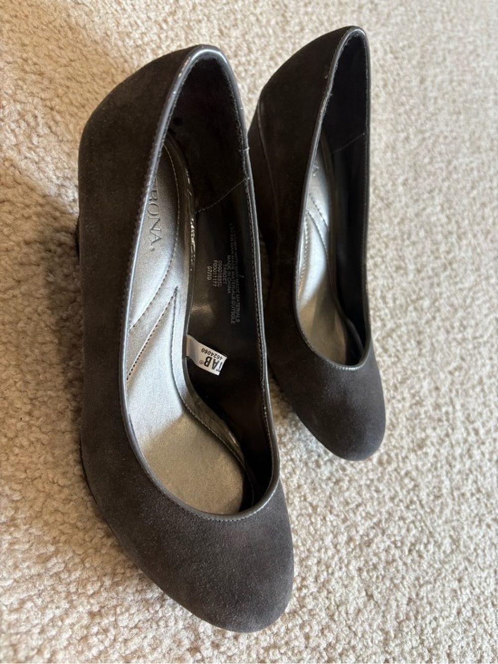 Merona Black Suede Platform Pumps — Round Toe Heels